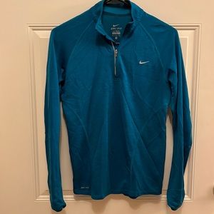 Nike pullover